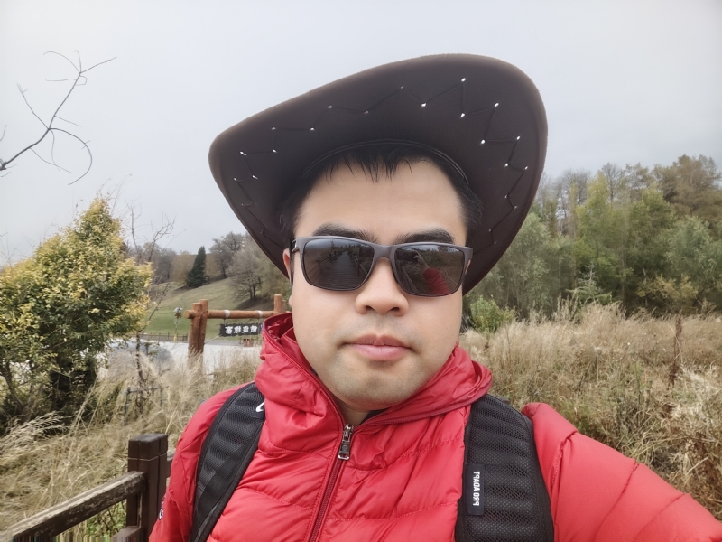 欢乐的笑的第一张照片--南阳相亲服务中心