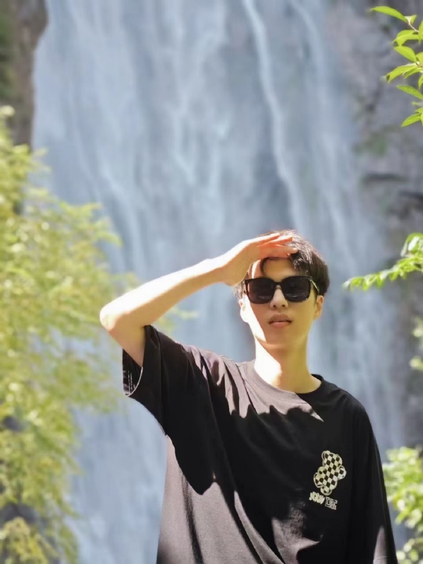 大橙子的第一张照片--南阳相亲服务中心